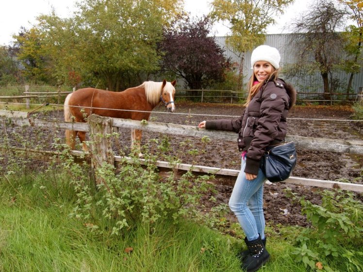 14585_10200435698278967_1627323383_n